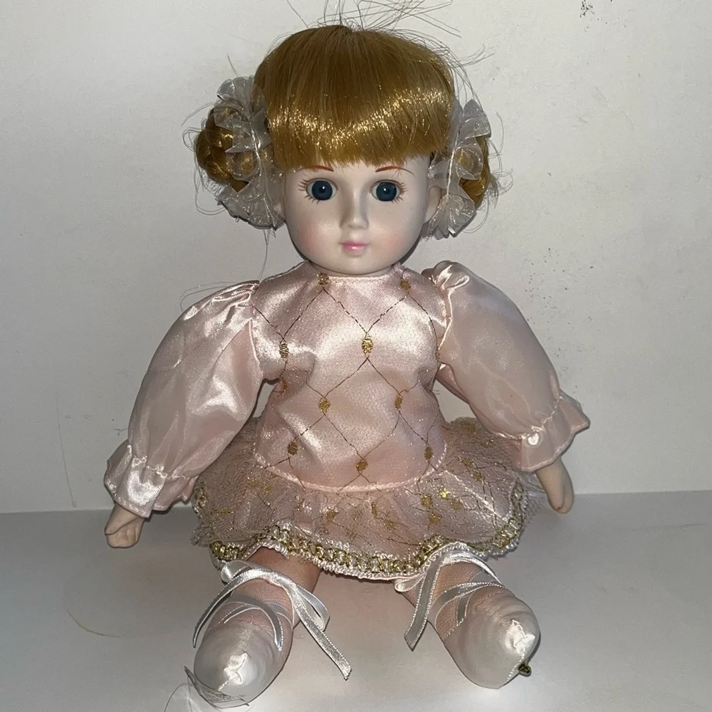 The‎ San Francisco Music Box Ballerina Porcelain Doll Musical Wind Up 12 Inch